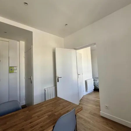 Lumineux Proche Des Transports Appartement *